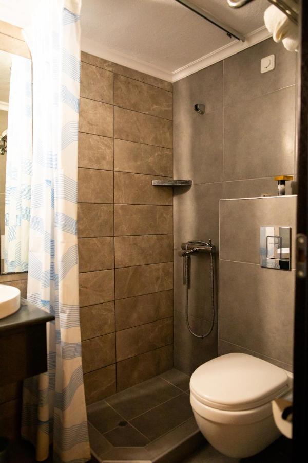 Fanari Hotel ภายนอก รูปภาพ