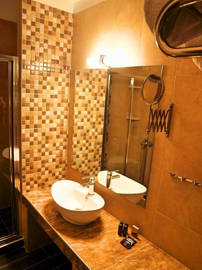 Fanari Hotel ภายนอก รูปภาพ